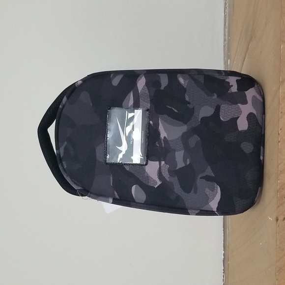 NEW! Nike insulated grey camo lunchbox NWT - Picture 3 of 6